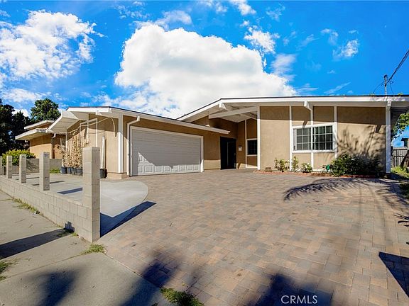 3rd image of 12647 Terra Bella St