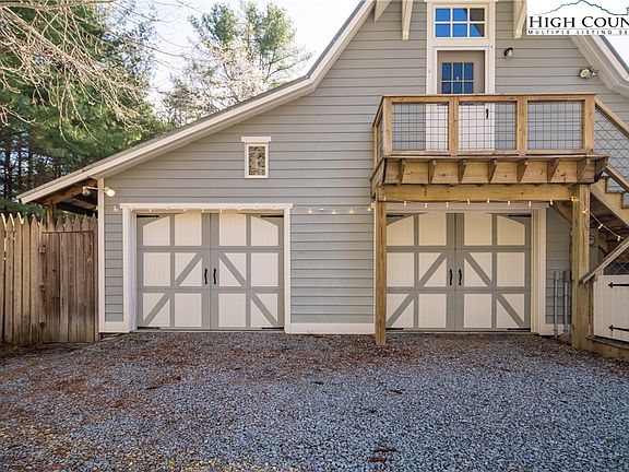 2nd image of 989 Little Laurel Road