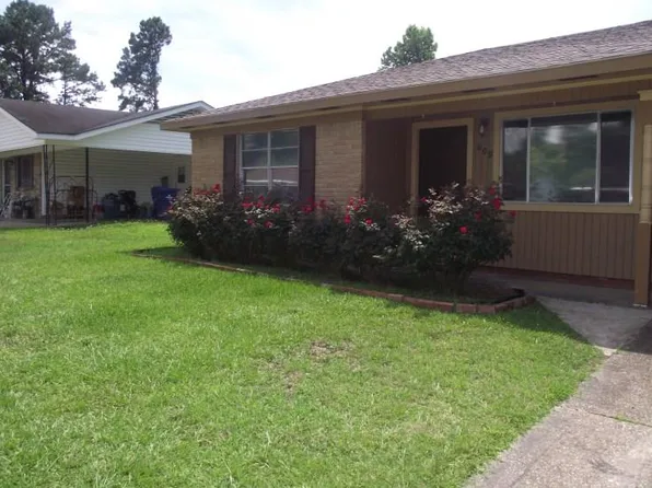 609 Magnolia St, New Llano, LA 71461