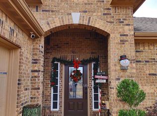 332 Cascade Dr, Red Oak, TX 75154