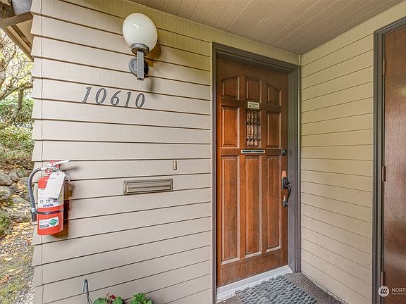 3rd image of 10610 Glen Acres Drive S