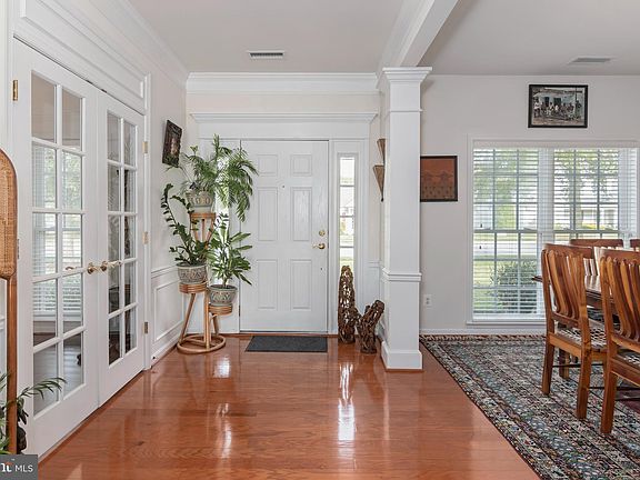 4th image of 29703 Lyons Dr
