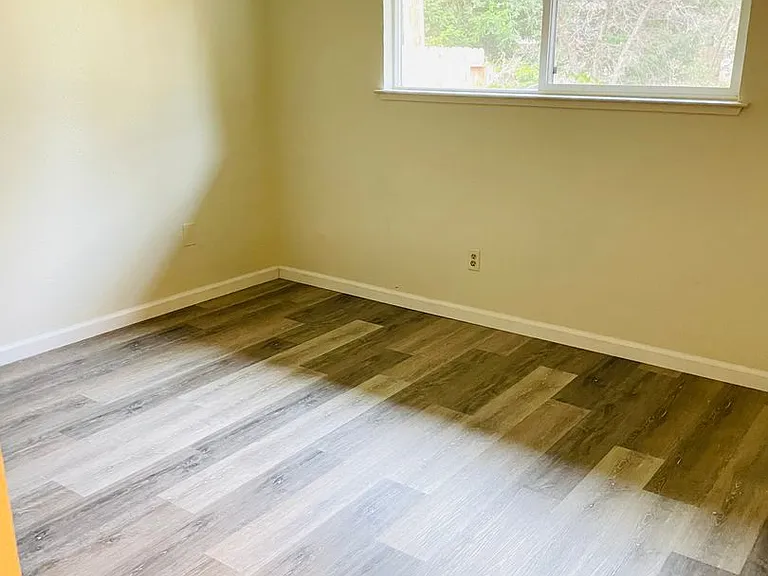 8237 Sunrise Blvd — Photo 11