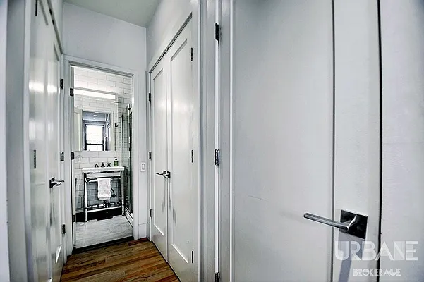 Rented by Urbane Brokerage | media 26