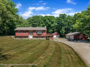 7851 S Cochran Rd, Olivet, MI 49076