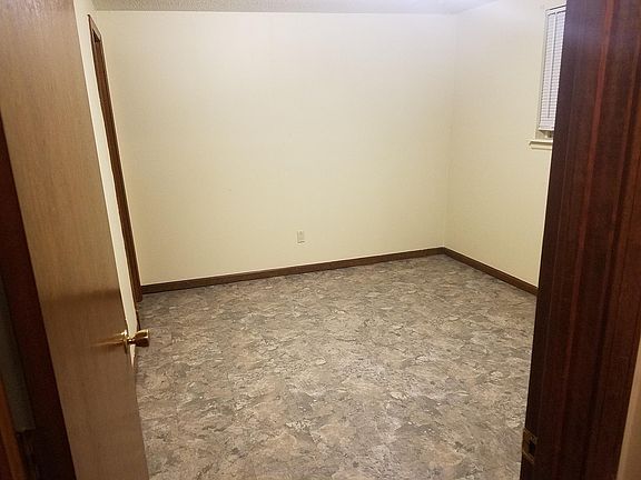 2nd image of 13833 E 35th Street Ct S