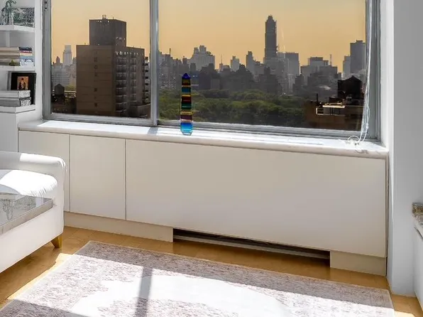 111 West 67th Street image 2 of 9