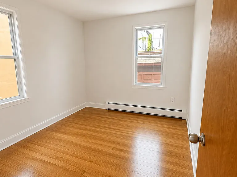 460 Fairview Ave #1 — Photo 4