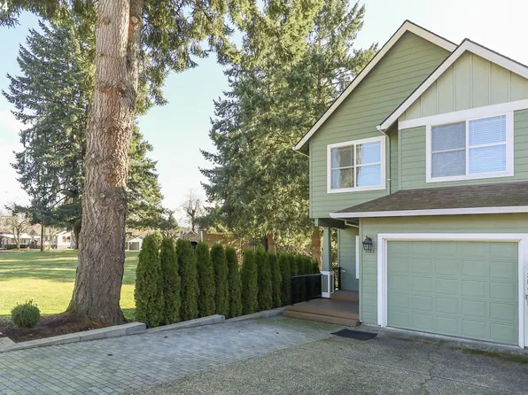 1485 Willamette Falls Dr, West Linn, OR 97068