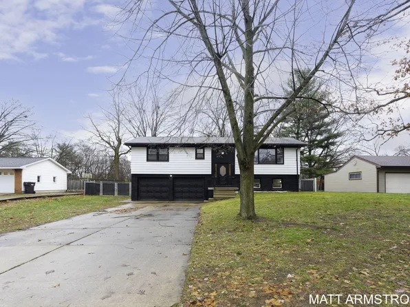 3690 Wentworth Dr SW, Wyoming, MI 49519