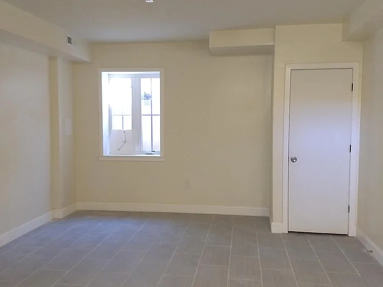 1611 W Thompson St #1A — Photo 9