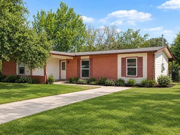 804 AVIATION AVE, Schertz, TX 78154