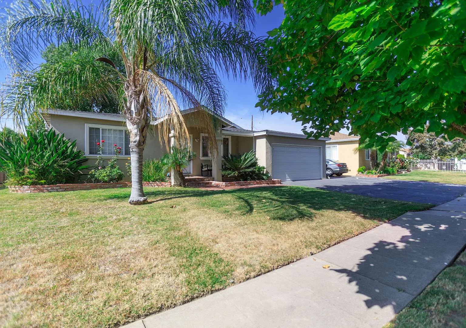 3-Bedroom, 2-Bath Home with Spacious Backyard — Photo 1
