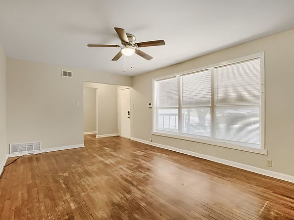4th image of 1811 W College St