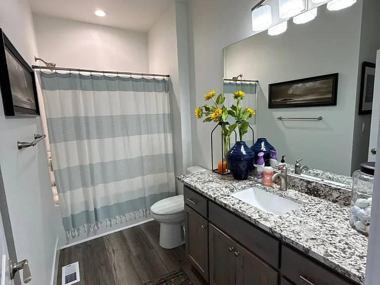 6274 NE Port Dr — Photo 11