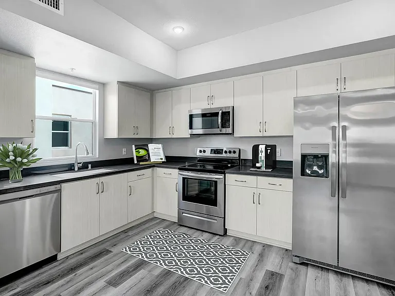 JB Center Apartments — Photo 27
