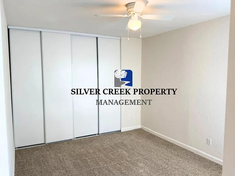325 Northwood Cmns — Photo 19