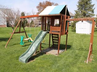 130 Strickler Run Dr, Columbia, PA 17512