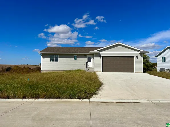 1101 S 6th Ave, Rock Rapids, IA 51246