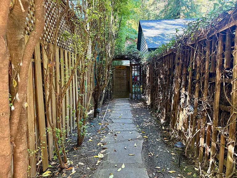 271 Madrone Ave #A — Photo 5