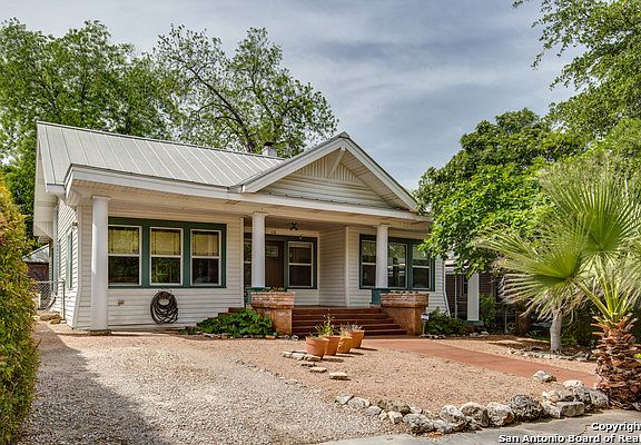 5th image of 618 W Magnolia Ave