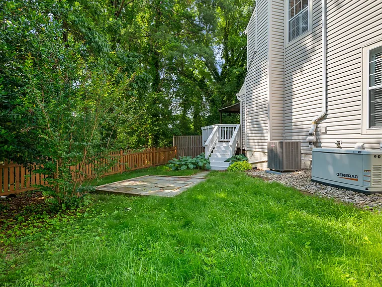 340 Foxridge Dr SW — Photo 34