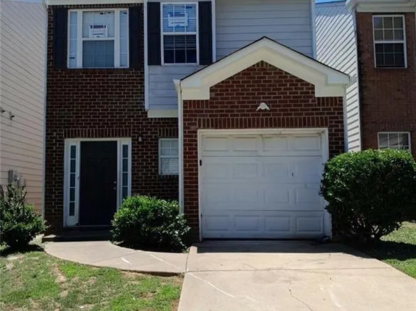 2816 Windsor Forrest Ct, College Park, GA 30349