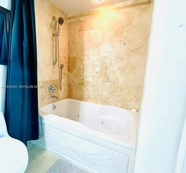 41 SE 5th St #903 — Photo 14