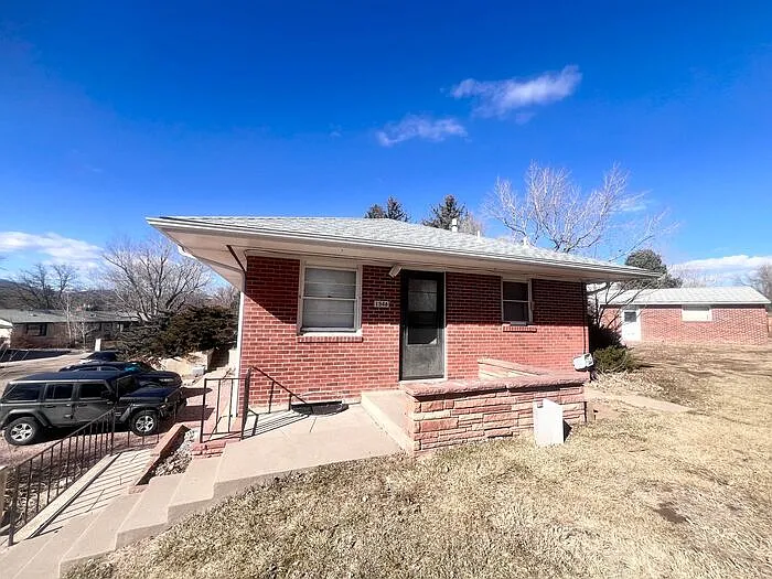 1346 Pine St — Photo 16