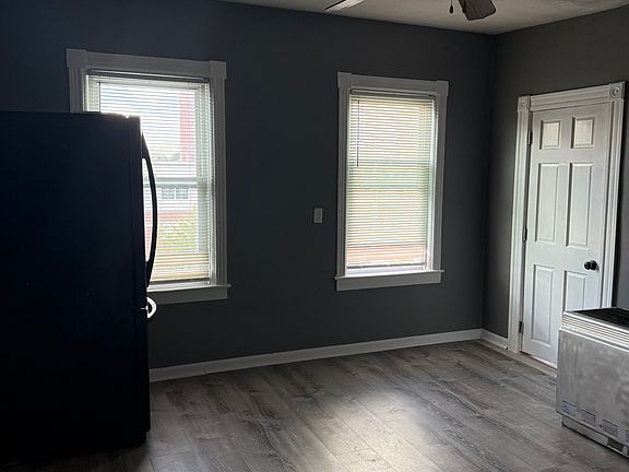 3rd image of 35 Hunts Ave APT 3