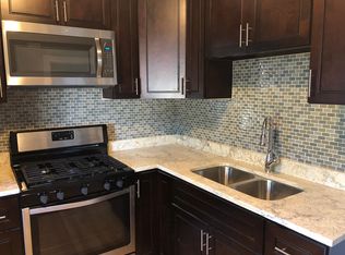 2905 N Kilbourn Ave, Chicago, IL 60641