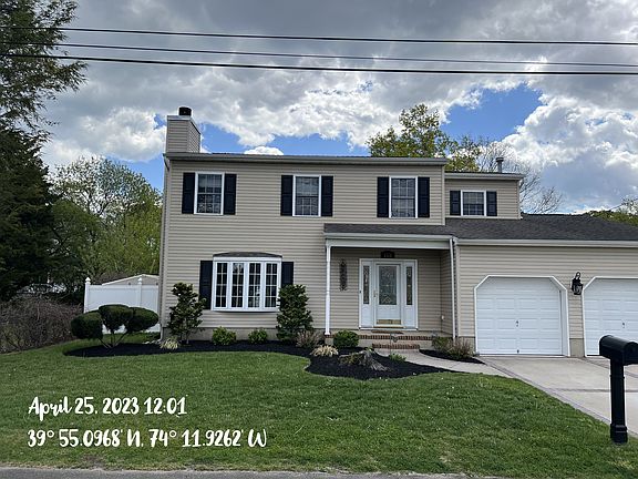 3rd image of 1321 Mizzen Ave