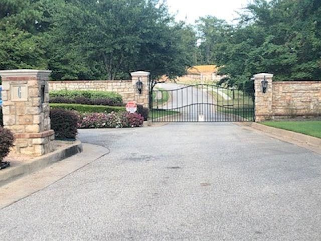 2nd image of 2060 Equestrian Ln Lot 19