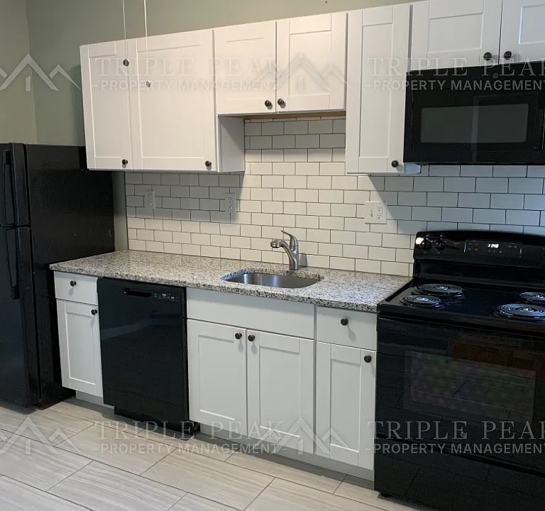 1539 W Erie Ave #3