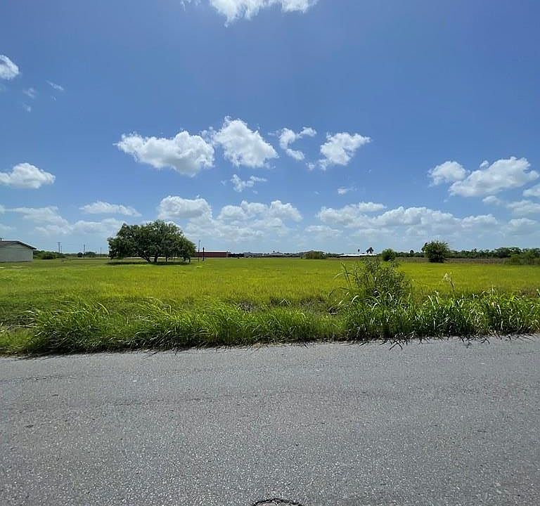 1st image of 0 Robindale Rd