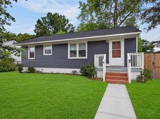 6 Gumwood Dr, Hampton, VA 23666