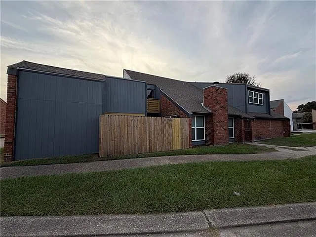 1601 Chimneywood Ln