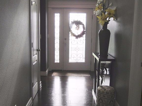 4th image of 4109 Covenant Dr