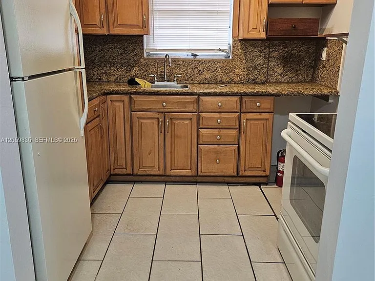 5715 Hayes St #5715 — Photo 6