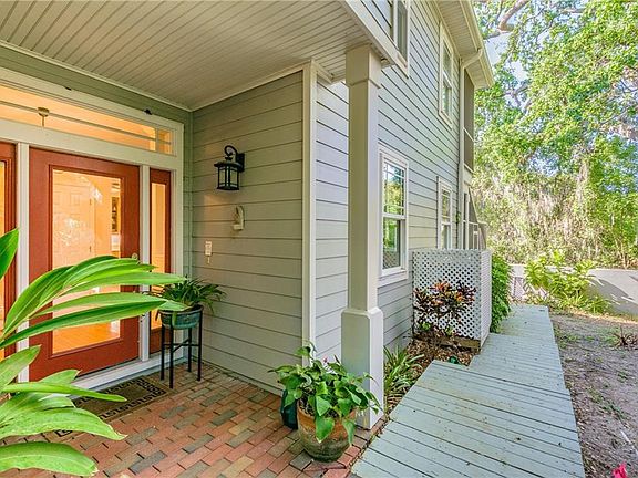 2nd image of 2819 Bayshore Trails Dr