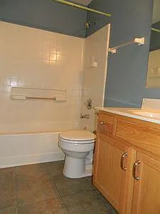 1421 Meadowsedge Ln — Photo 4