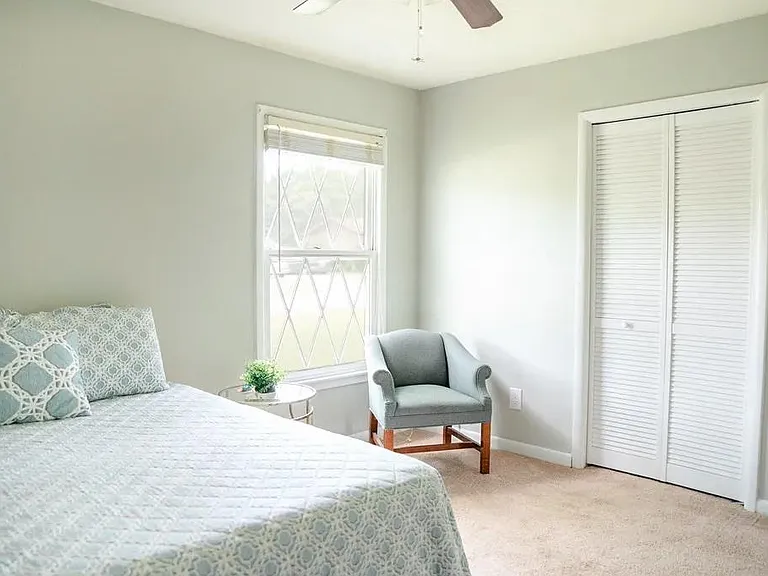 413 Christopher Dr — Photo 17