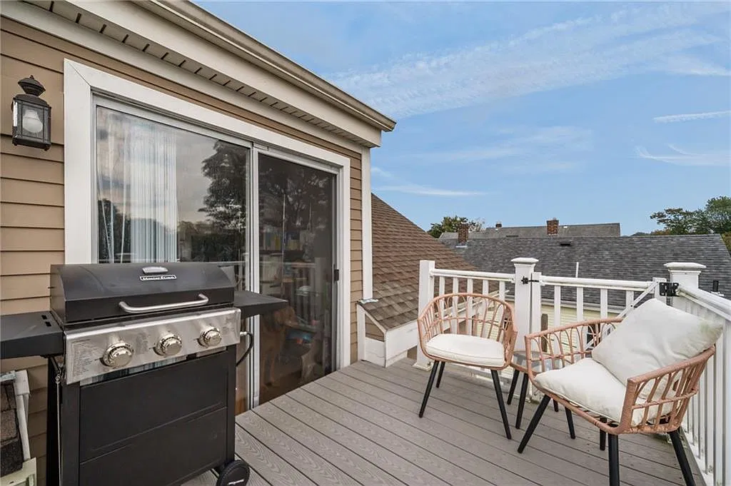 2 bed, 835 sqft, $2,500 — Photo 3