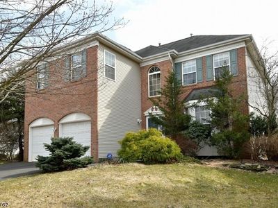 14 Purcell Rd E, Bridgewater, NJ, 08807