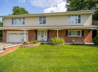 43 Board Rd, West Milford, NJ 07421