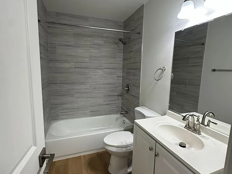 4948 Gaston Ave — Photo 12