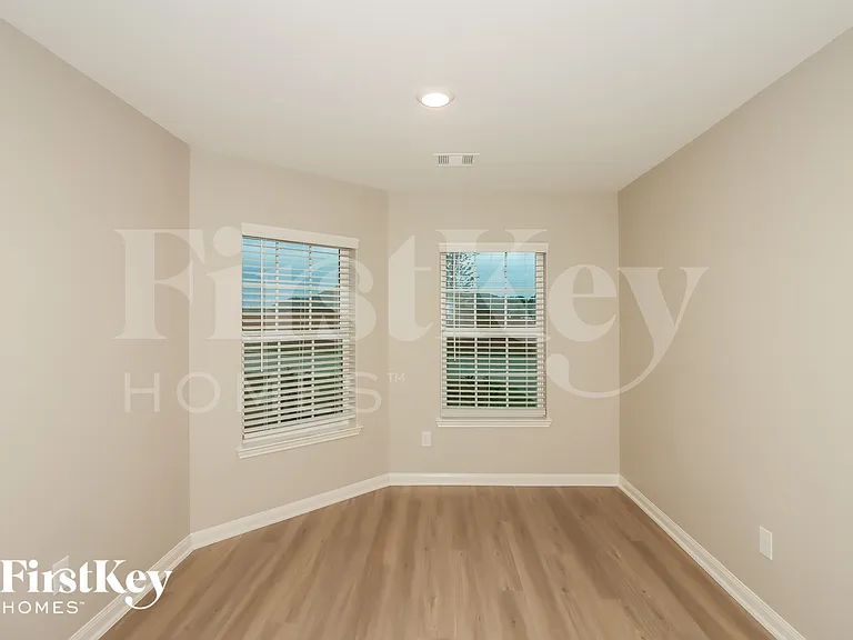 20703 Solstice Point Dr — Photo 5