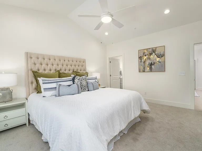 225 Ribbon Ln — Photo 7