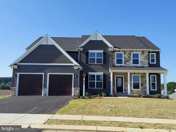 422 Springhouse Ln, York, PA 17406