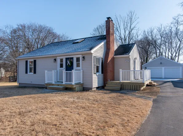 13 Plant Road, Branford, CT 06405